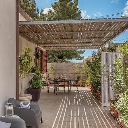 Embrace Sicily Bed & Breakfast *